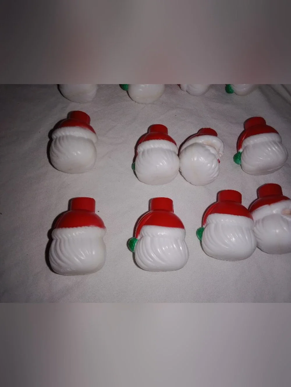 Replacement Christmas Light String Santa Clause Head Light Covers Set of 27